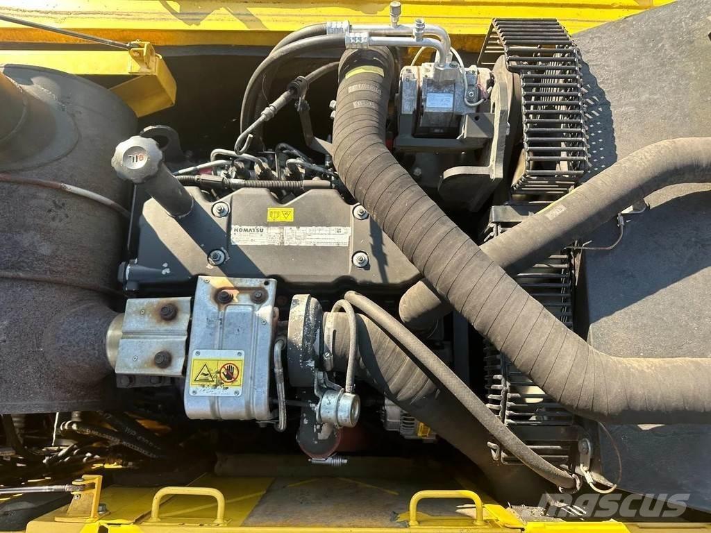Komatsu PW160-8 ホイール式油圧ショベル（パワーショベル・ユンボ・バックホー）