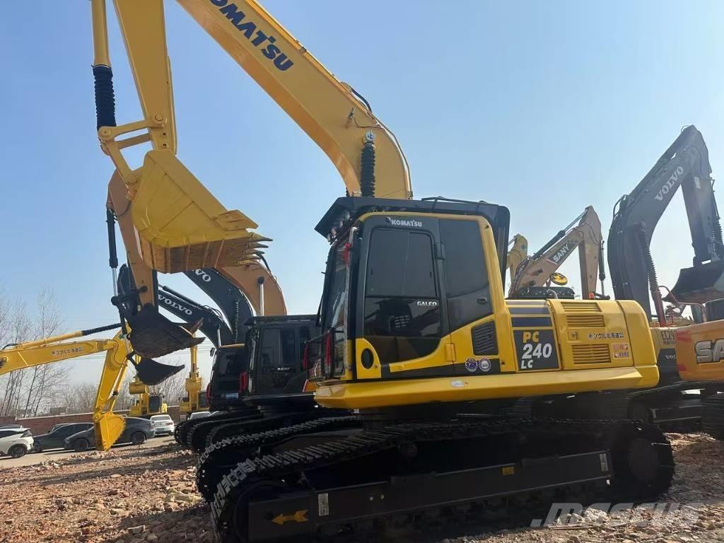 Komatsu PC 240 大型油圧ショベル12t以上（パワーショベル・ユンボ）