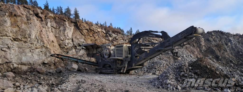 Metso LT 106 自走式クラッシャー