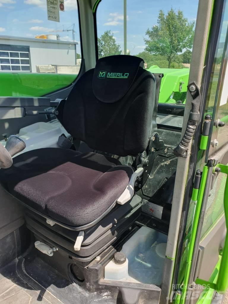 Merlo P 120.10 HM テレスコーピックハンドラー