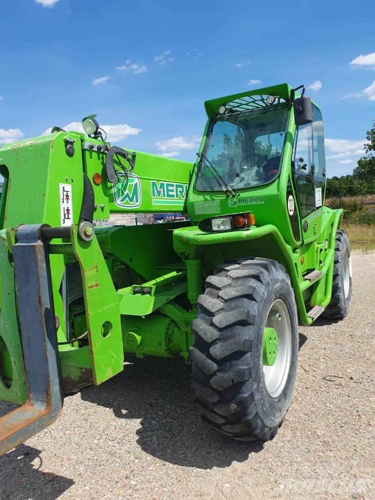 Merlo P 120.10 HM テレスコーピックハンドラー