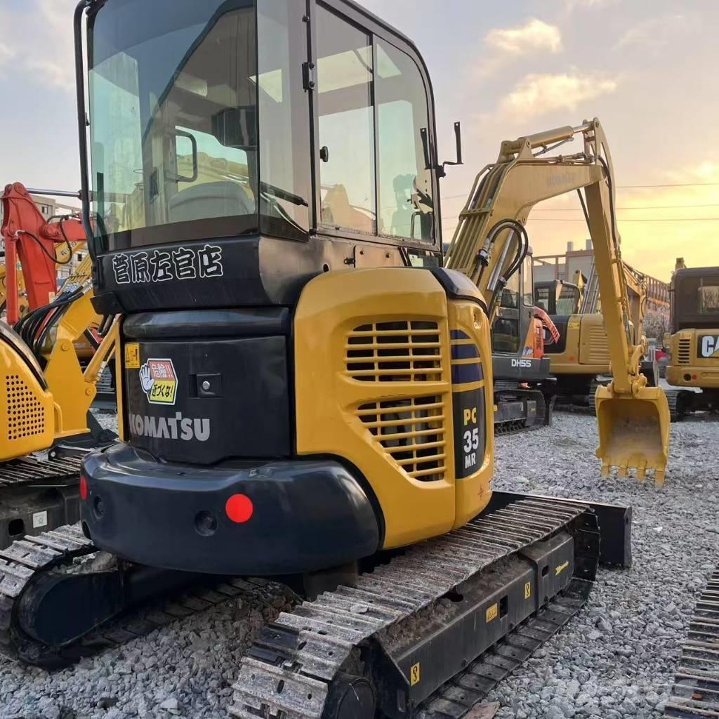Komatsu PC 35 MR ミニ油圧ショベル 7t以下（ミニユンボ・ミニディガー）