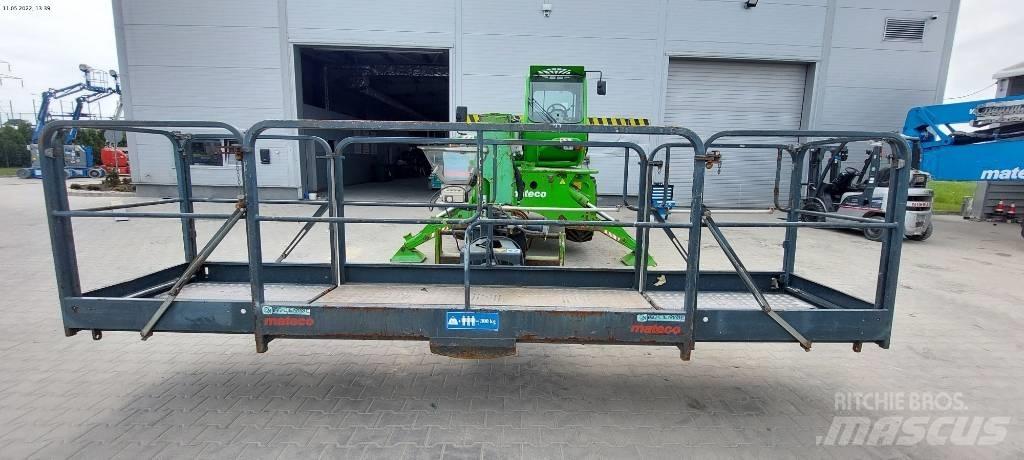 Merlo Roto 38.16 S テレスコーピックハンドラー