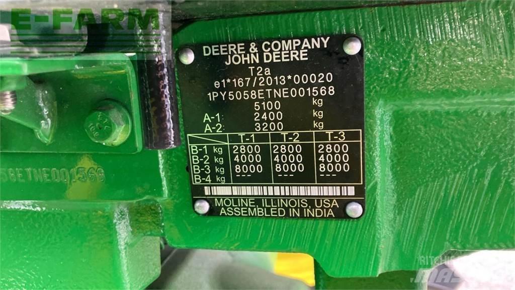 John Deere 5058E トラクター