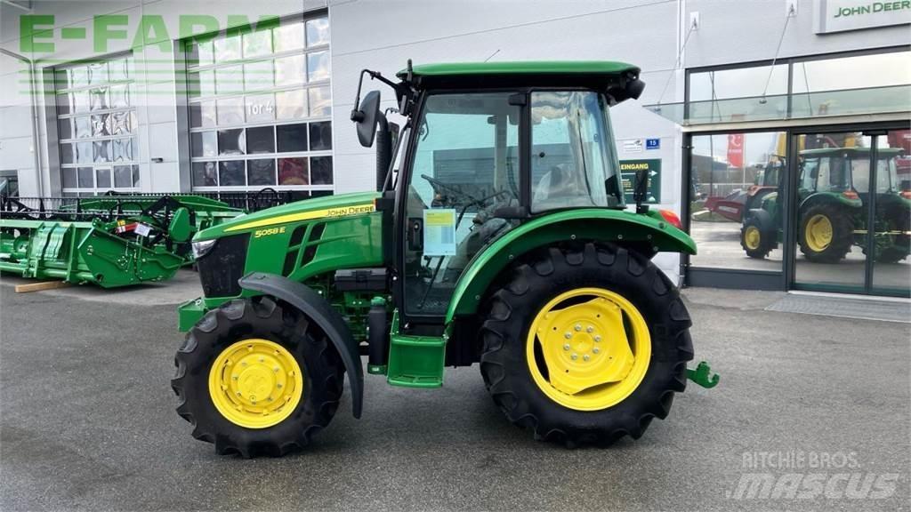 John Deere 5058E トラクター