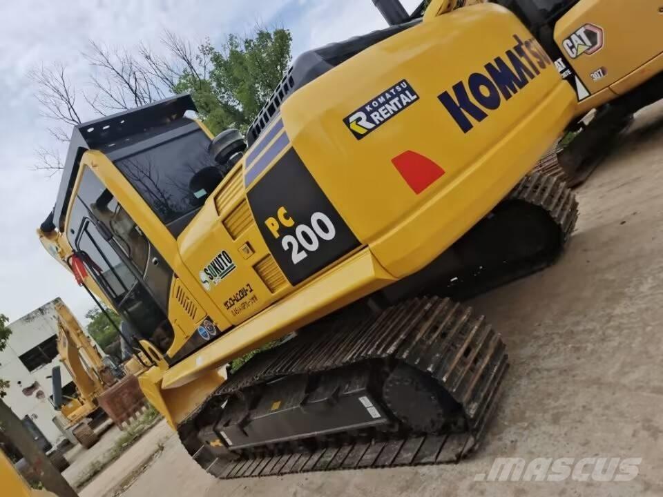 Komatsu PC 200-7 大型油圧ショベル12t以上（パワーショベル・ユンボ）