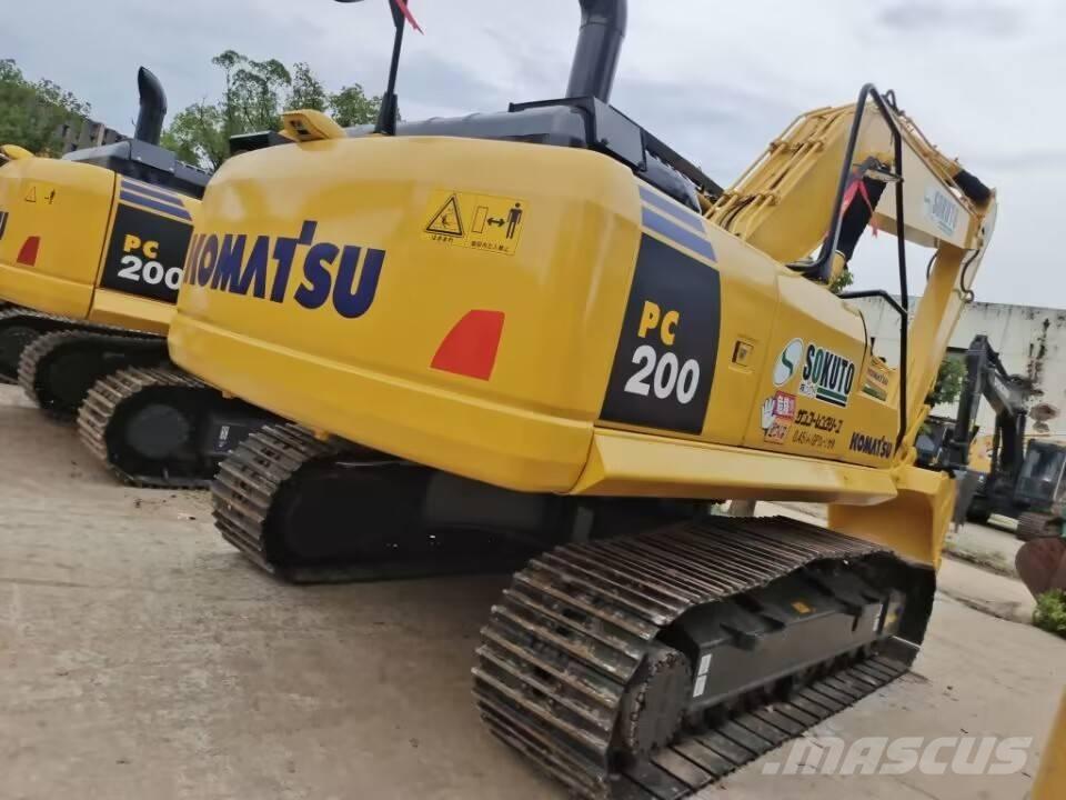 Komatsu PC 200-7 大型油圧ショベル12t以上（パワーショベル・ユンボ）
