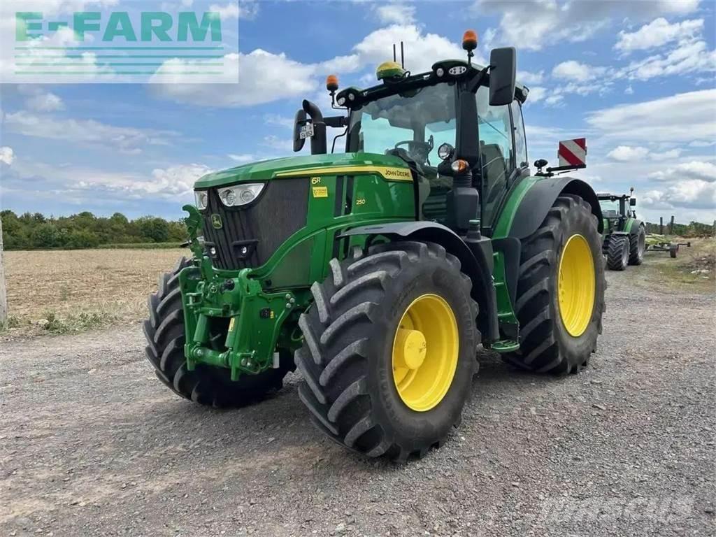 John Deere 6r 250 トラクター
