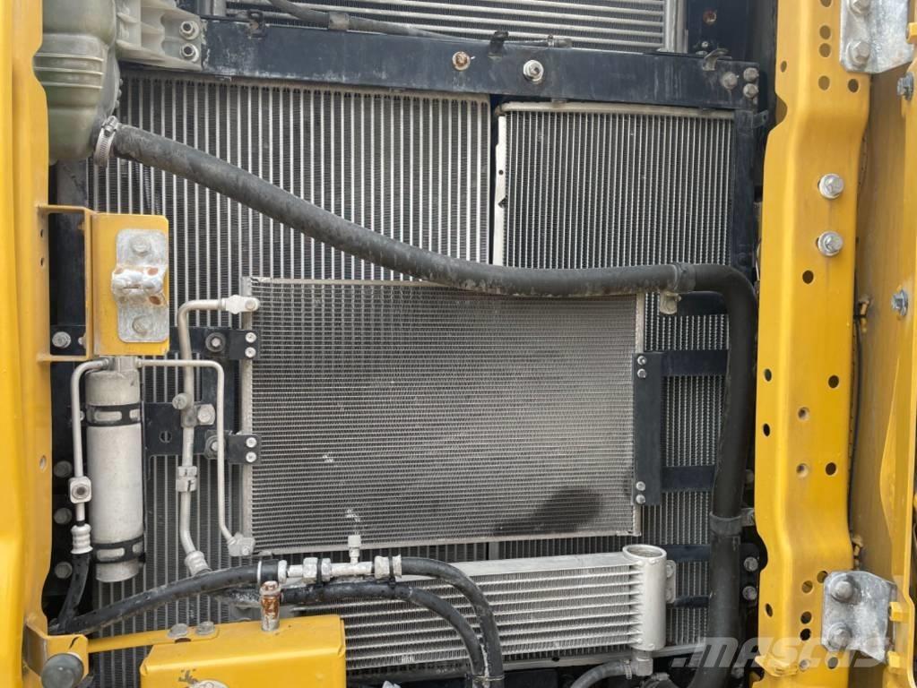 CAT 320 大型油圧ショベル12t以上（パワーショベル・ユンボ）