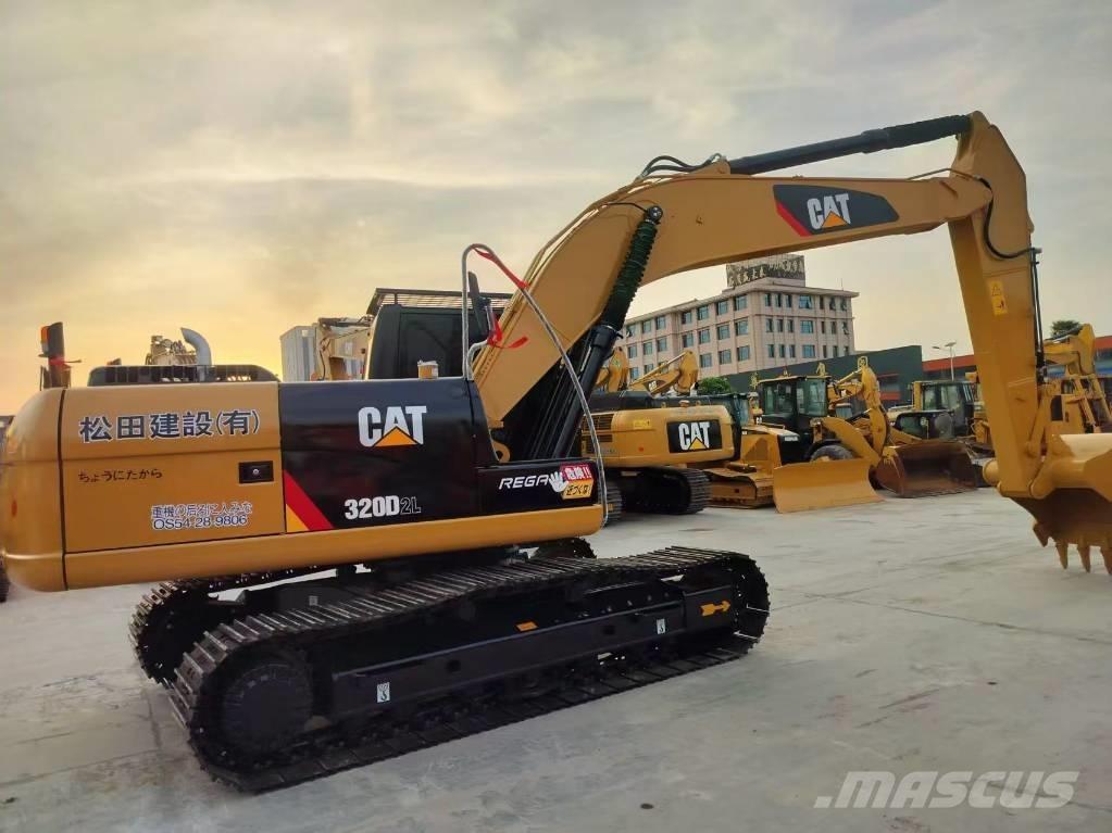 CAT 320 D2 大型油圧ショベル12t以上（パワーショベル・ユンボ）