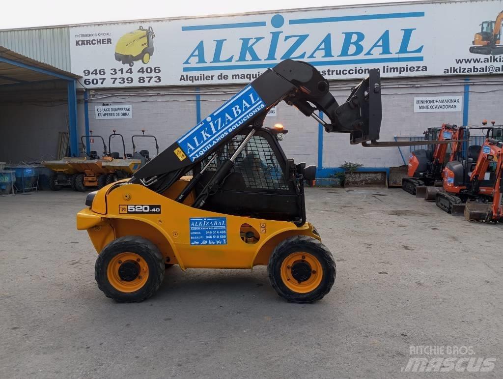 JCB 520-40 テレスコーピックハンドラー
