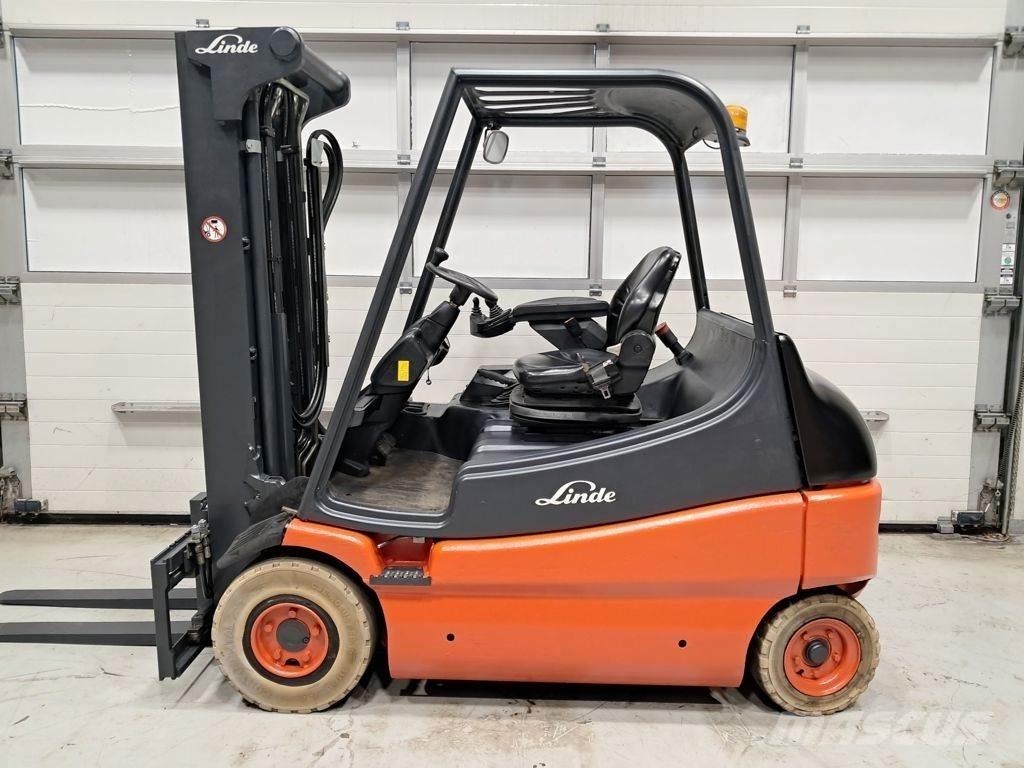 Linde E25/02 バッテリーフォークリフト