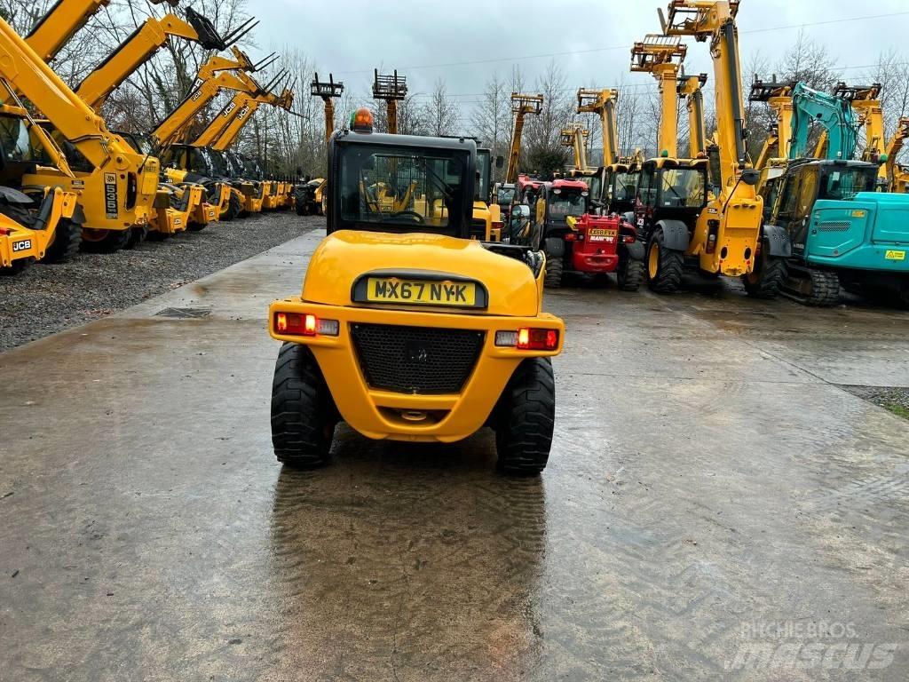 JCB 520-40 テレスコーピックハンドラー
