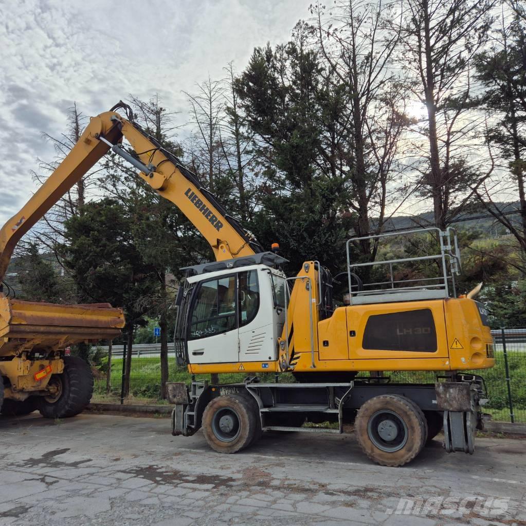 Liebherr LH 30 M 廃棄物／工業産廃処理機