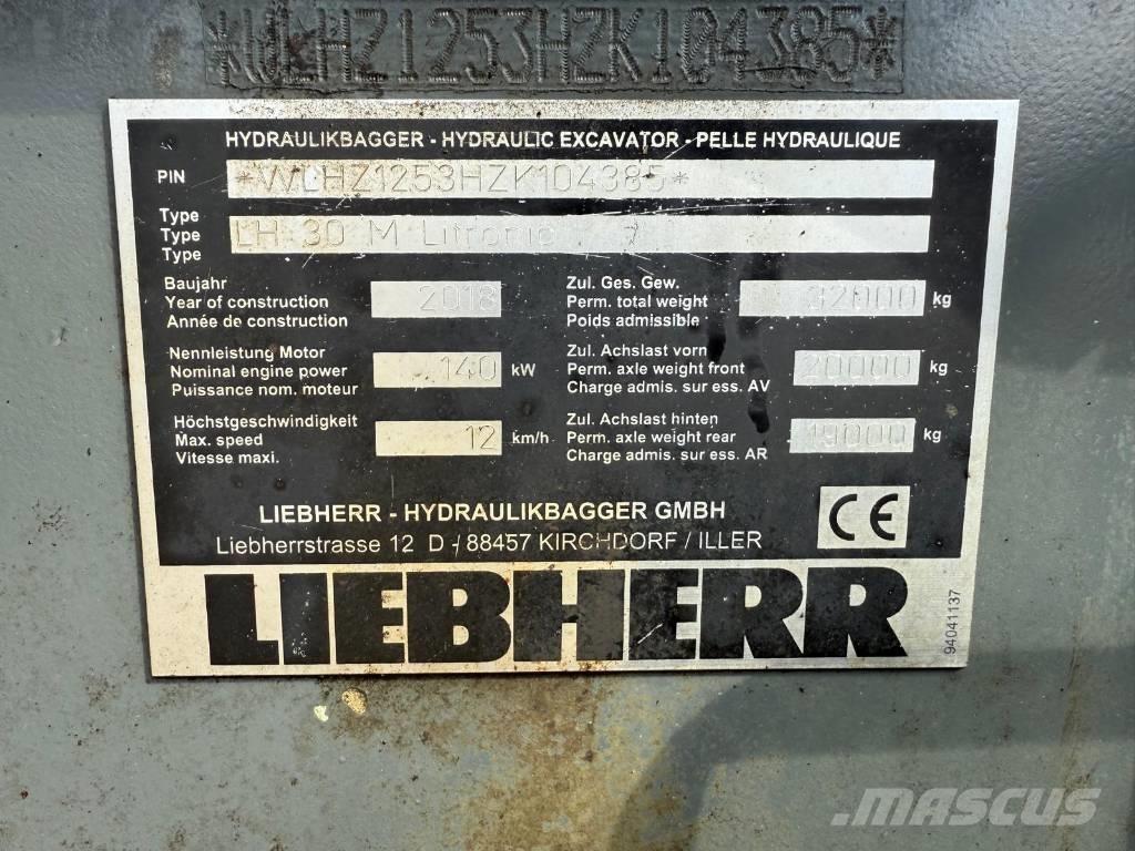 Liebherr LH 30 M 廃棄物／工業産廃処理機
