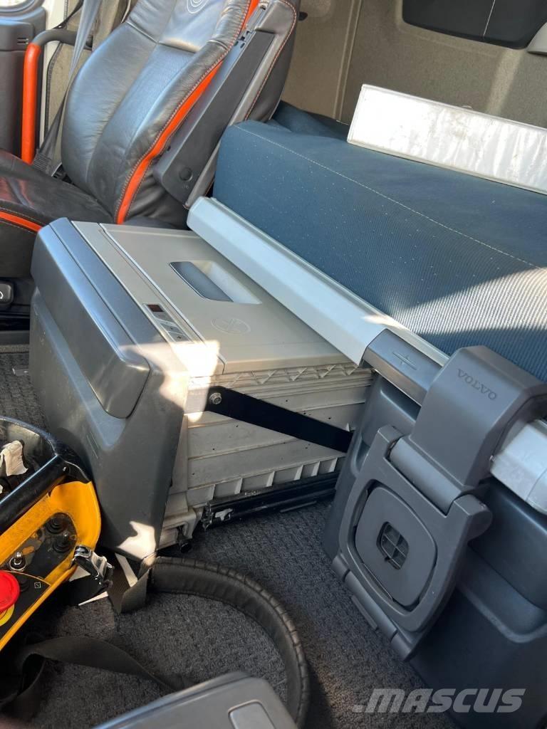 Volvo FM 540 クレーントラック、ユニック車