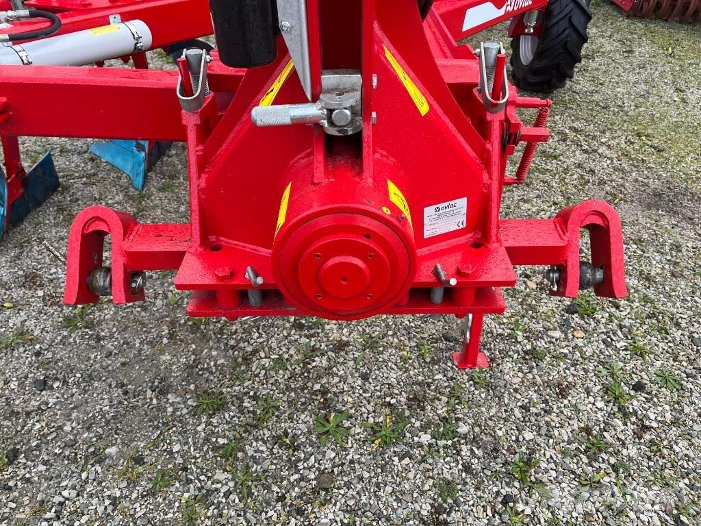 Ovlac Mini NH 7+2 リバーシブルプラウ