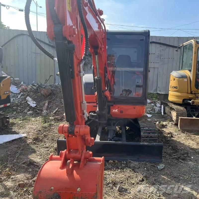 Kubota U 35 ミニ油圧ショベル 7t以下（ミニユンボ・ミニディガー）