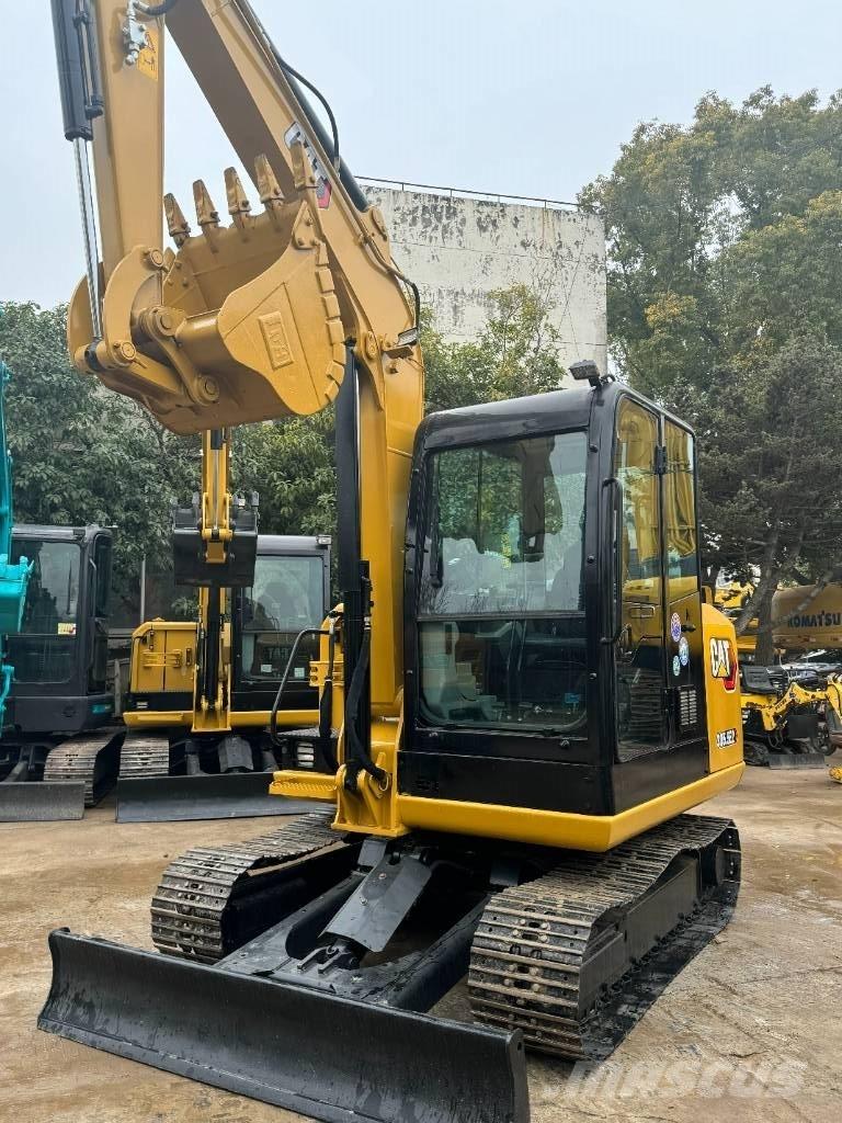 CAT 305.5 E CR ミニ油圧ショベル 7t以下（ミニユンボ・ミニディガー）