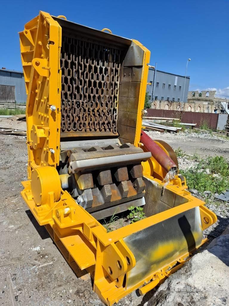Terex Pegson 4242 SR クラッシャー固定式