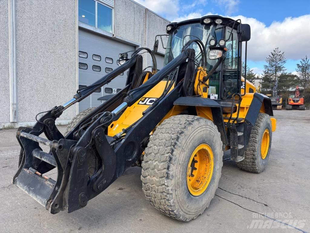JCB 437 HT ホイールローダー・タイヤショベル