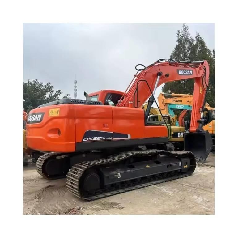Doosan DX 225 LC-9C 大型油圧ショベル12t以上（パワーショベル・ユンボ）