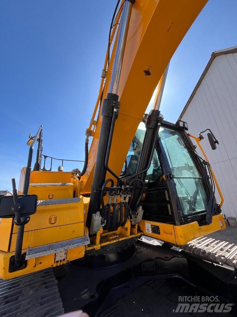 JCB JS 220 LC 大型油圧ショベル12t以上（パワーショベル・ユンボ）