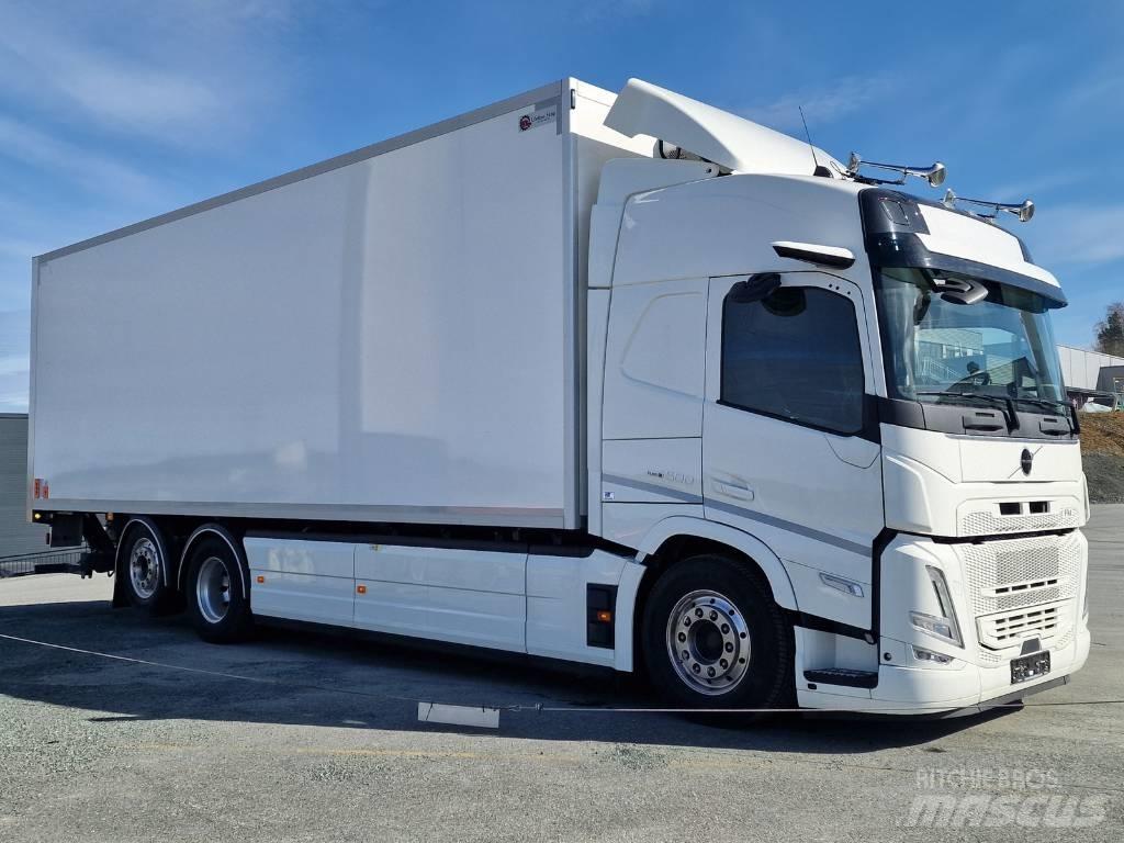 Volvo FM500 6x2 ボックスボディー、ウイング、箱車
