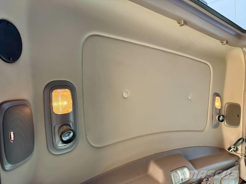 Peterbilt 389 中古トラクターヘッド | トレーラーヘッド