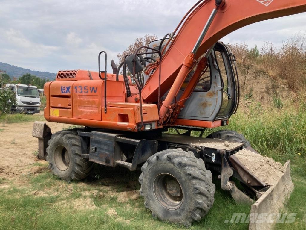 Hitachi EX 135 W ホイール式油圧ショベル（パワーショベル・ユンボ・バックホー）
