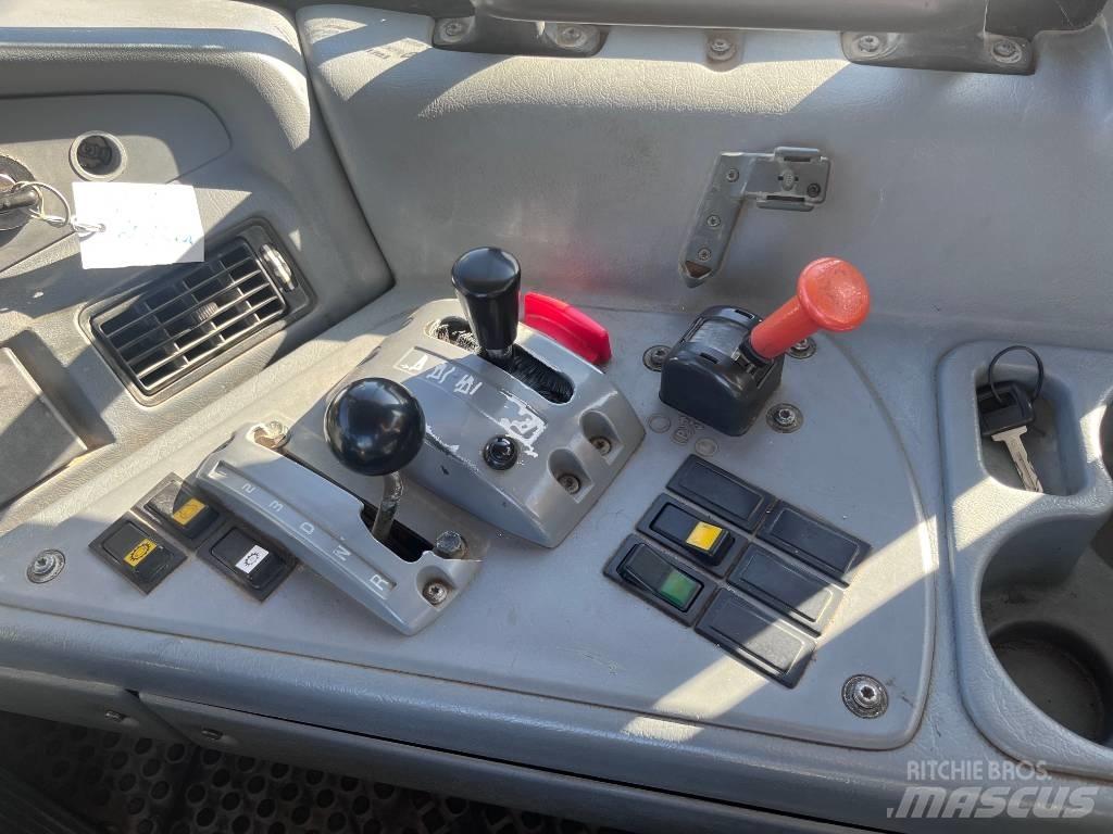 Volvo A 30 D アーティキュレート式ダンプトラック