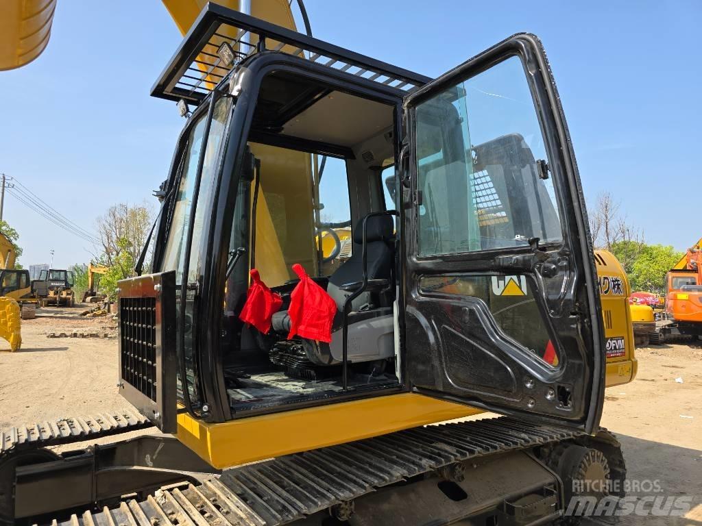 CAT 320 D 2 中型油圧ショベル 7ｔ-12ｔ（ユンボ・パワーショベル・バックホー）