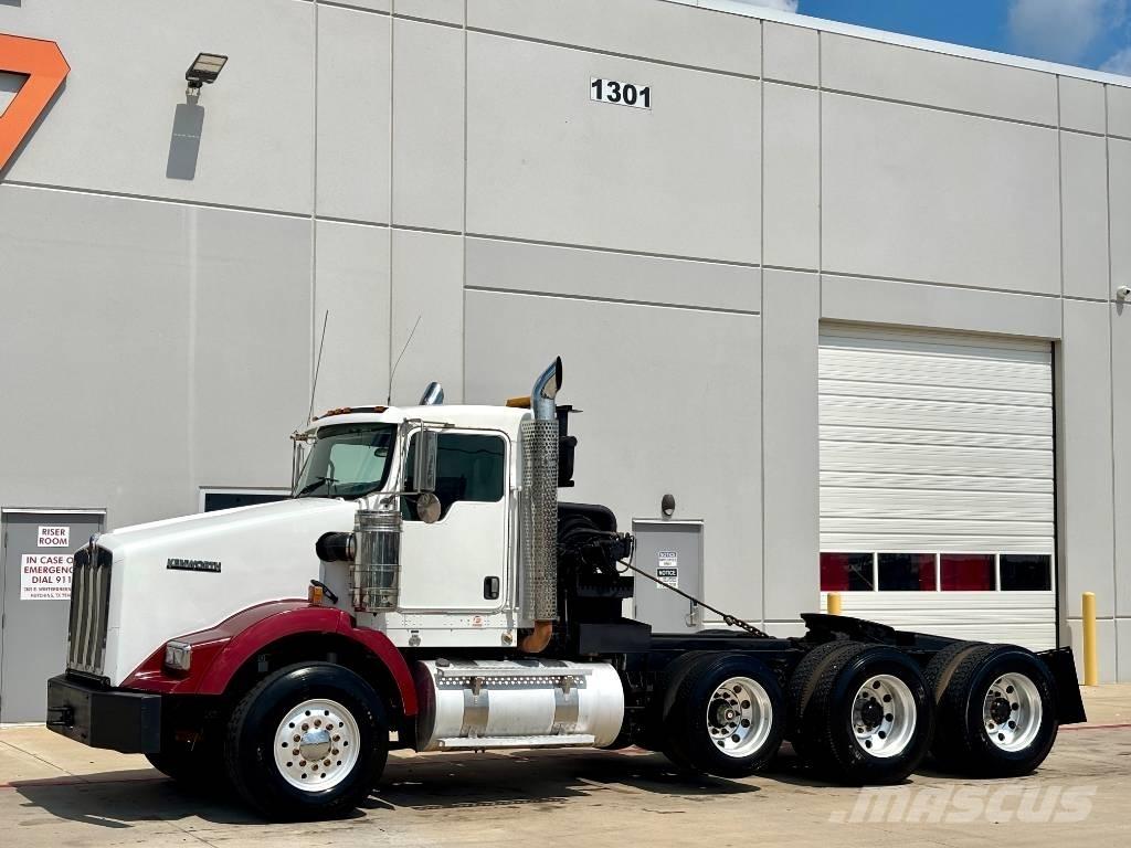 Kenworth T 800 レッカー車