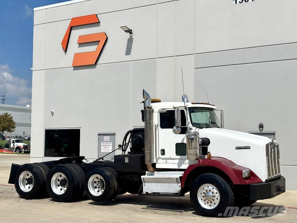 Kenworth T 800 レッカー車