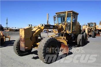 CAT 140K モーターグレーダー