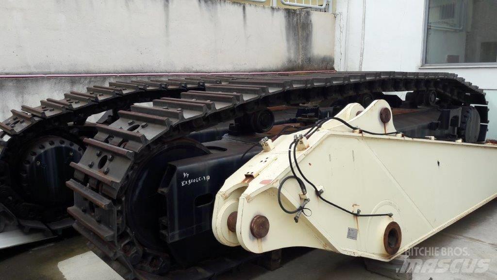 Hitachi ZX 450-3 シャーシ及びサスペンション