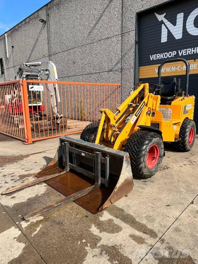 Knikmops KM 250 ホイールローダー・タイヤショベル