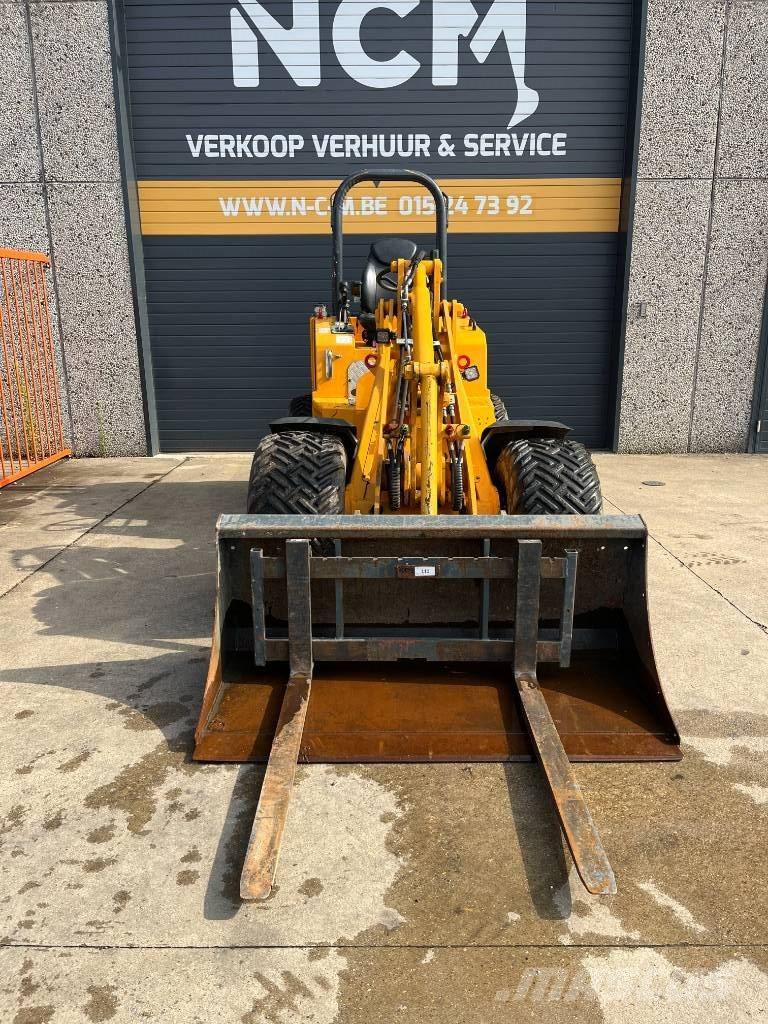 Knikmops KM 250 ホイールローダー・タイヤショベル