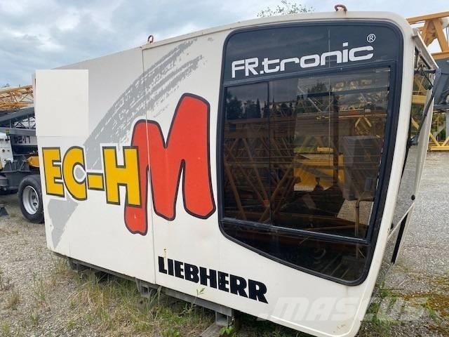Liebherr 132 EC-HM タワークレーン