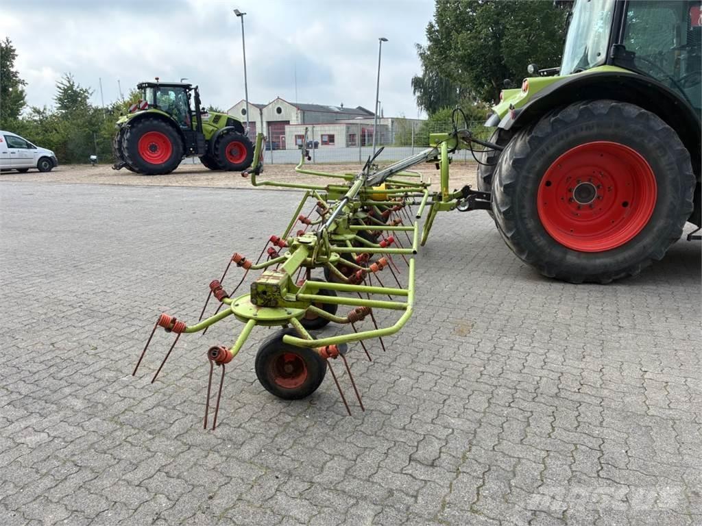 CLAAS VOLTO 870 テッダー・テッダーレーキ