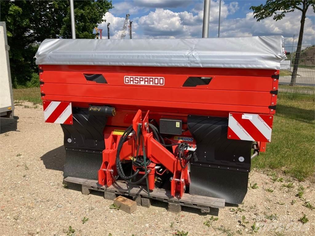 Maschio Primo EWH ミネラル散布機