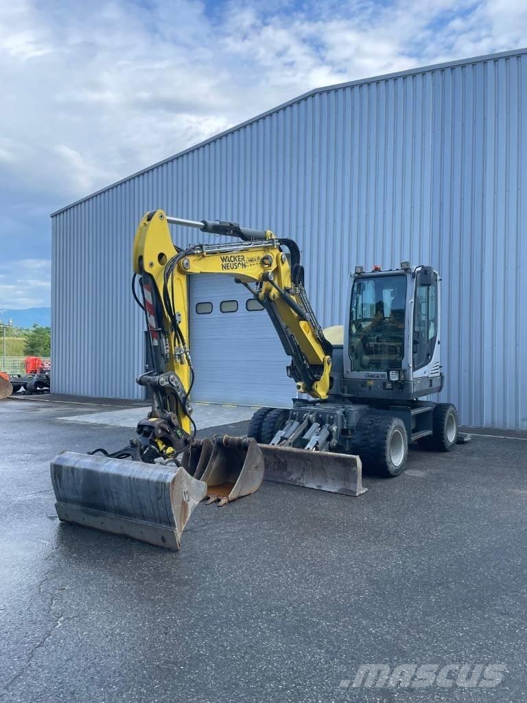 Wacker Neuson W65 ホイール式油圧ショベル（パワーショベル・ユンボ・バックホー）