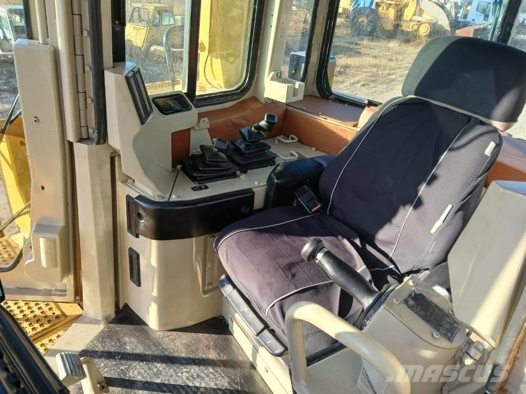 CAT D 9 R II ブルドーザー