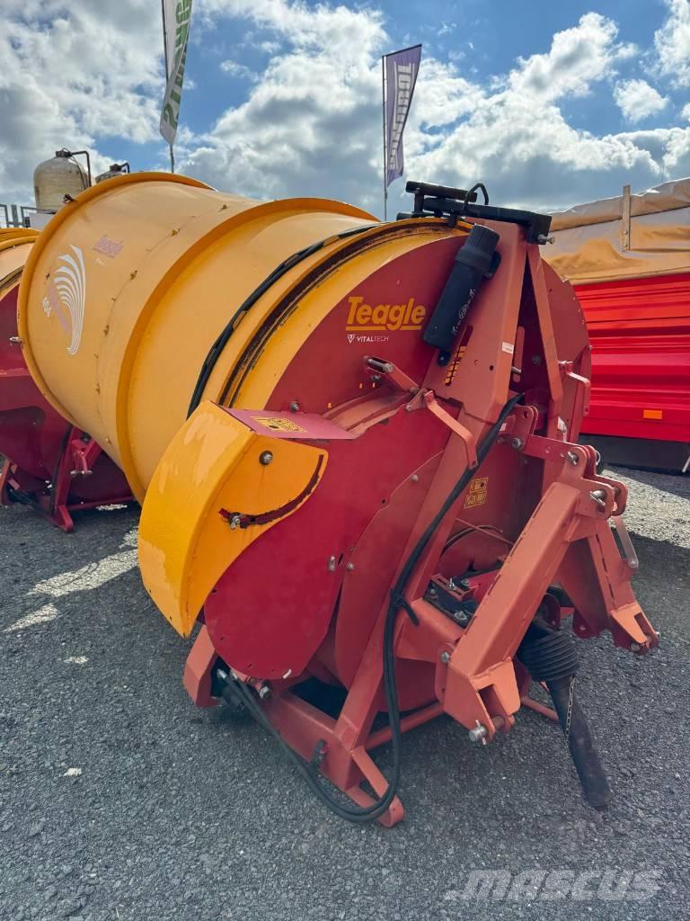 TEAGLE 4040 家畜飼料供給機