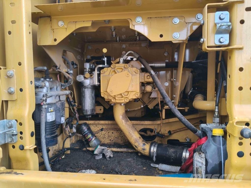 CAT 326 大型油圧ショベル12t以上（パワーショベル・ユンボ）
