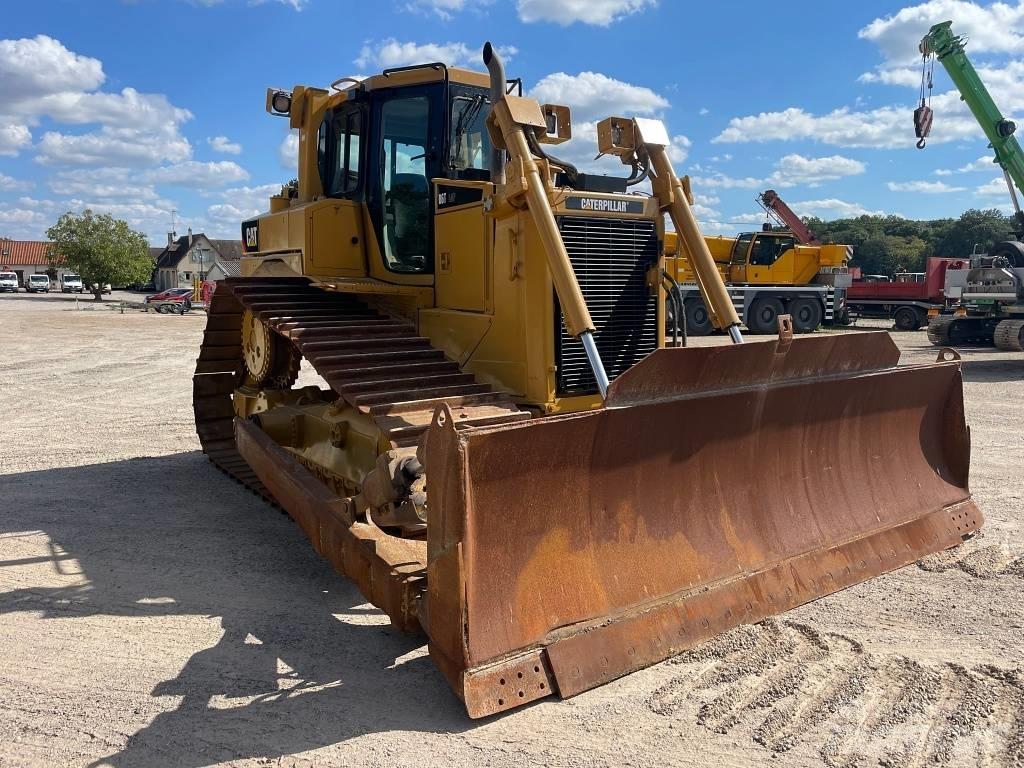 CAT D 6 T LGP ブルドーザー