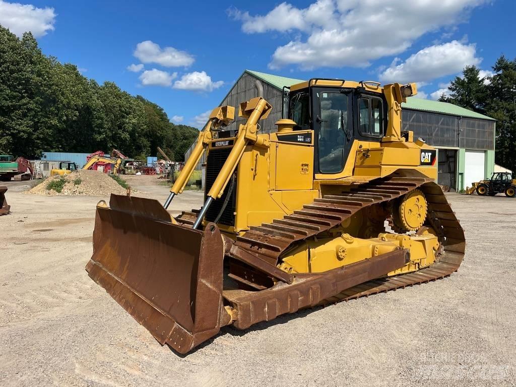 CAT D 6 T LGP ブルドーザー