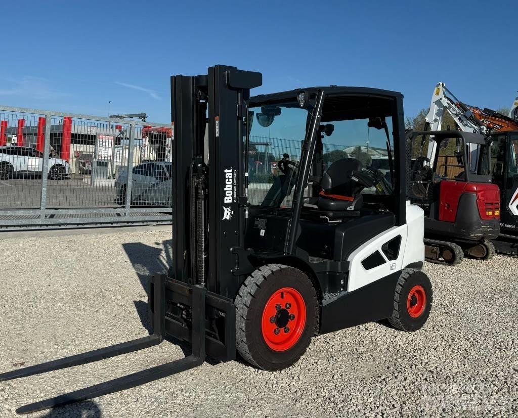 Bobcat D 25 S-9 ディーゼル・軽油