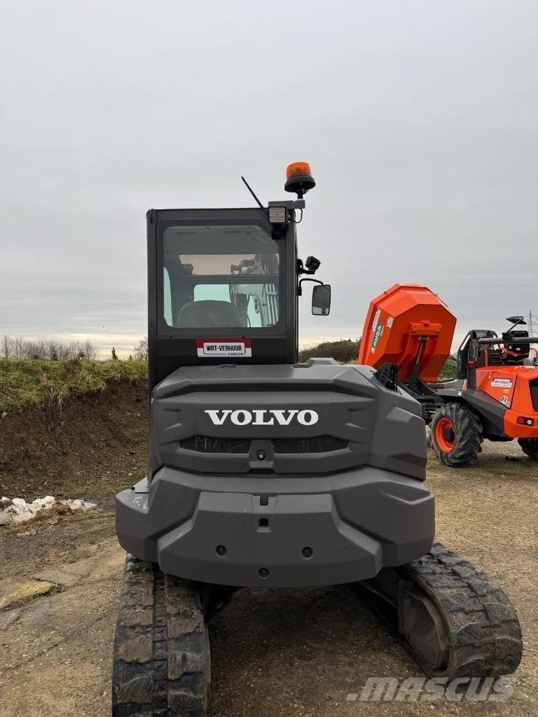Volvo ECR58F ミニ油圧ショベル 7t以下（ミニユンボ・ミニディガー）