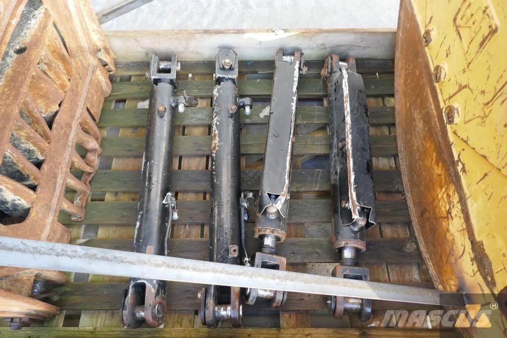 CAT 525D Grapple トラック・トレーラー - 　その他